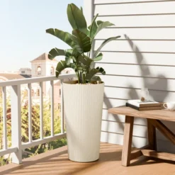 Syemin Outdoor Cone Planter